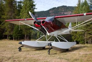 Carbon-Cub-on-floats