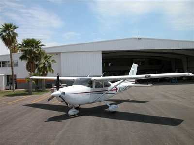 Cessna182T-Skylane-0603a
