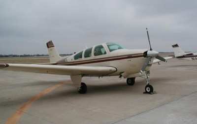 BeechBonanza-F33A-0305a